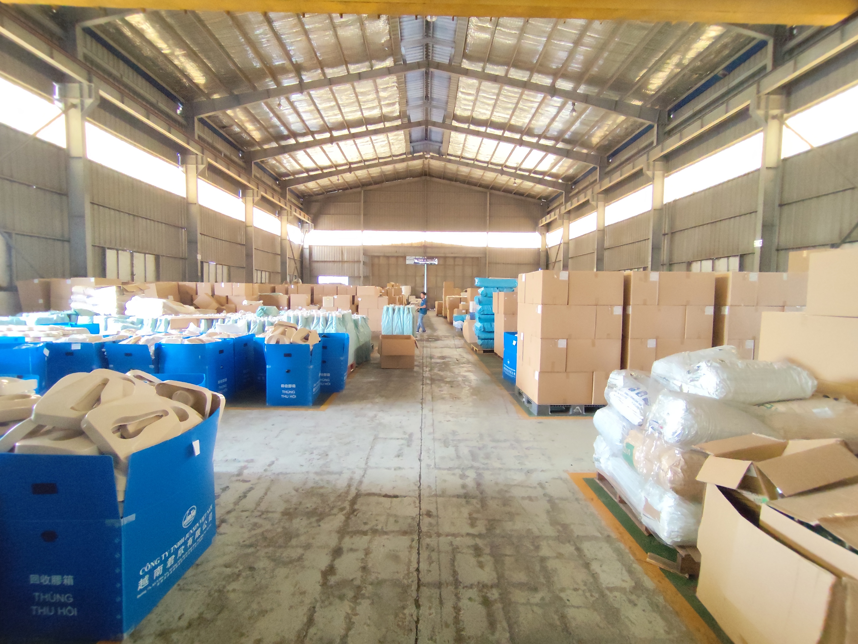 Warehouse 1.jpg